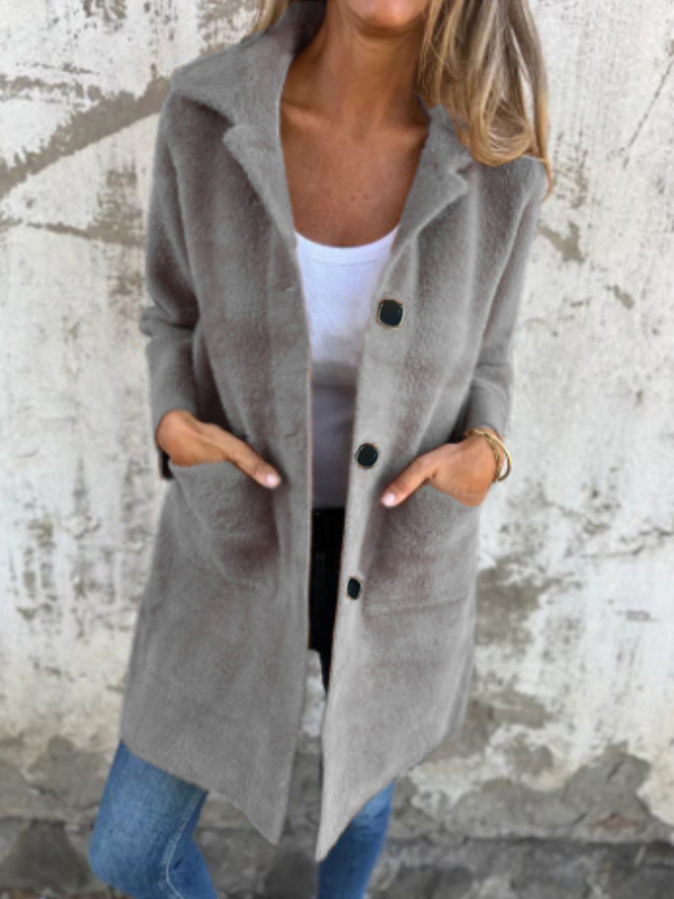 Manteau en laine avec fermeture élégante