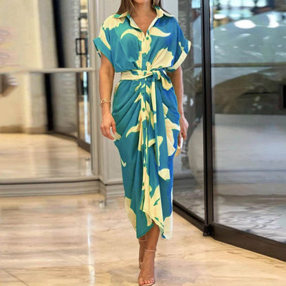Robe chemisier taille haute à manches courtes et revers imprimés