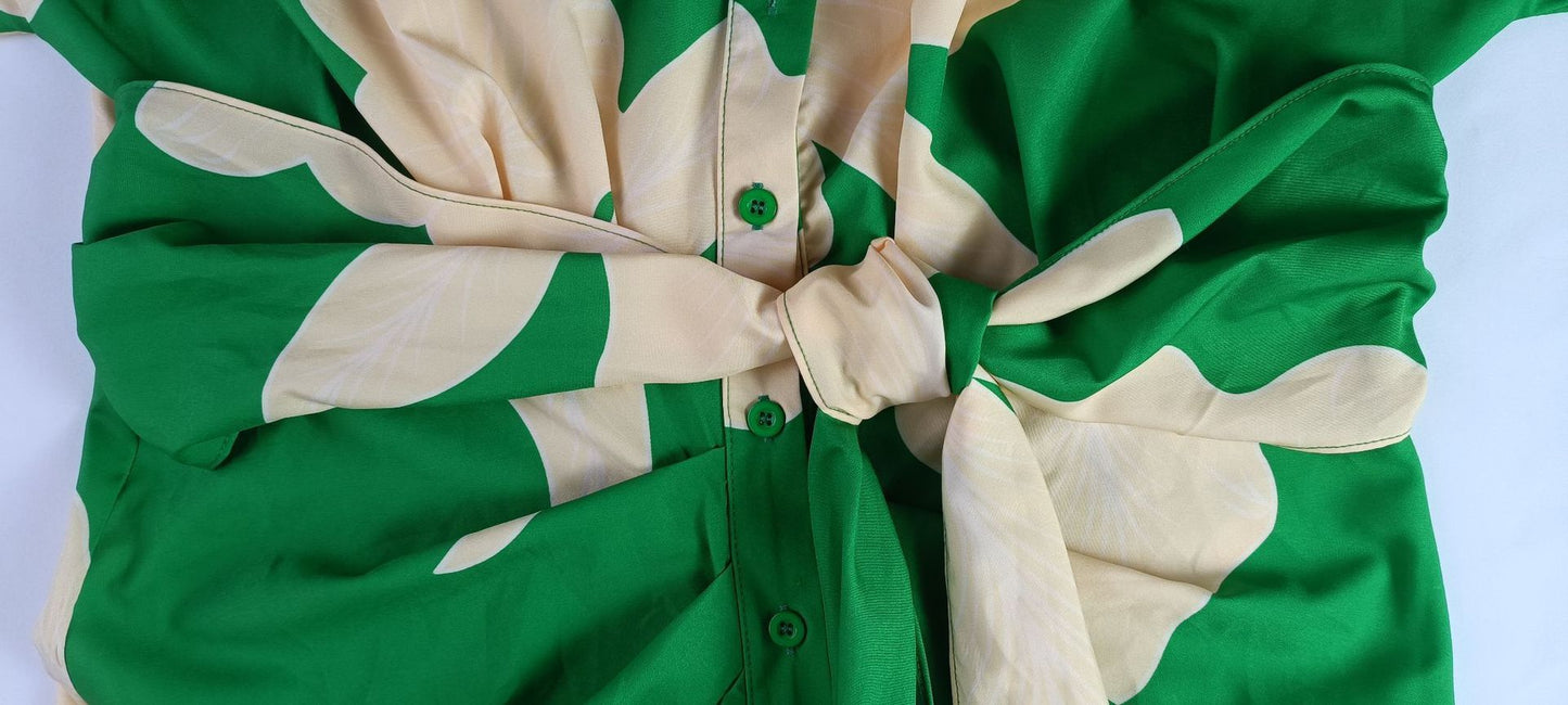 Robe chemisier taille haute à manches courtes et revers imprimés